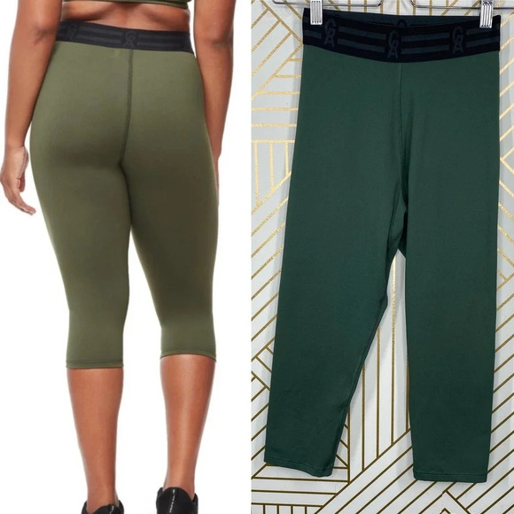 Good American‎ Icon Capri Legging Olive - Picture 1 of 9